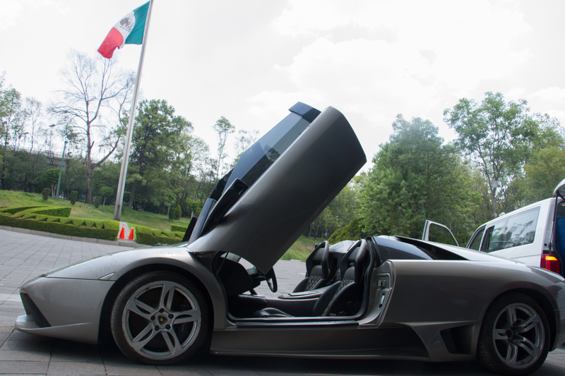 Illustration for article titled NP or CP: 2007 Lamborghini Murcielago Spyder.